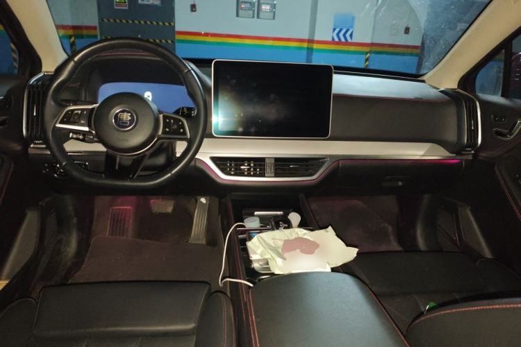 Used BYD Tang New Energy 2019 DM 2.0T All-Wheel Drive Connected Leading Model 7 Seats China VI Standard Center Console