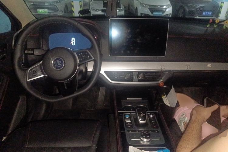 Used BYD Tang New Energy 2019 DM 2.0T All-Wheel Drive Smart Connectivity Enjoyment Model 7 Seats China VI Standard Center Console