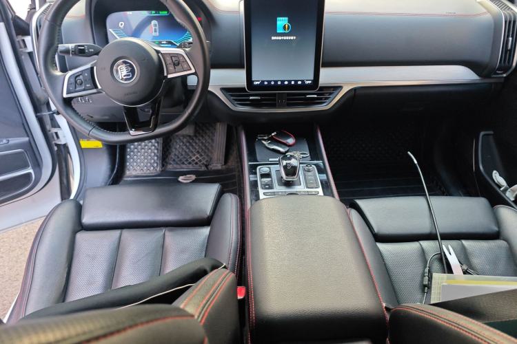 Used BYD Tang New Energy 2019 EV600D Four-Wheel Drive Smart Connectivity Leading Model Center Console