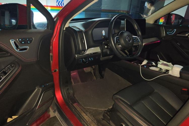 Used BYD Tang New Energy 2019 DM 2.0T All-Wheel Drive Connected Leading Model 7 Seats China VI Standard Driver Seat