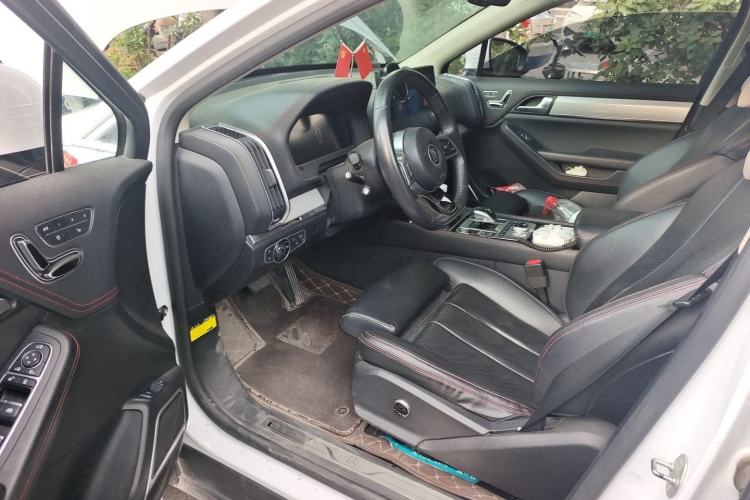 Used BYD Tang New Energy 2019 DM 2.0T All-Wheel Drive Connected Leading Model 7 Seats China VI Standard Driver Seat
