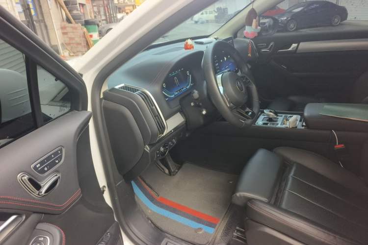 Used BYD Tang New Energy 2019 DM 2.0T All-Wheel Drive Connected Innovation Edition 7 Seats China VI Standard Driver Seat