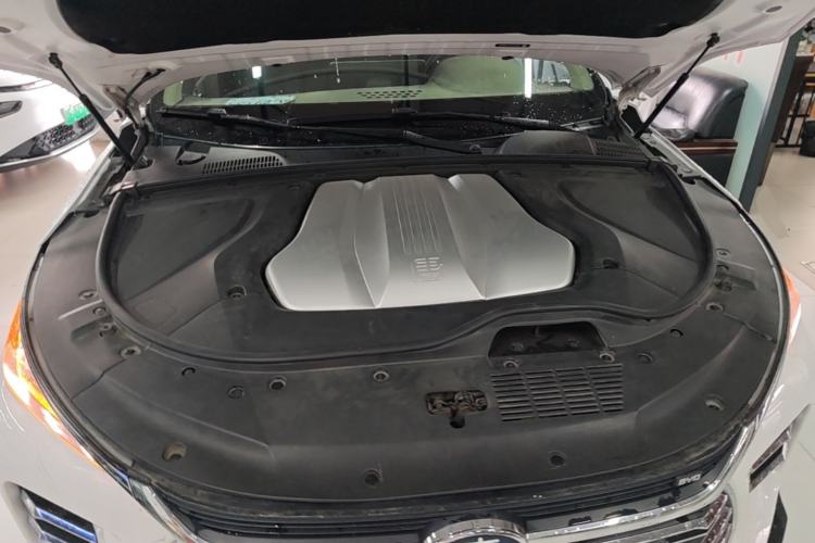 Used BYD Tang New Energy 2019 DM 2.0T All-Wheel Drive Connected Leading Model 7 Seats China VI Standard Engine Bay