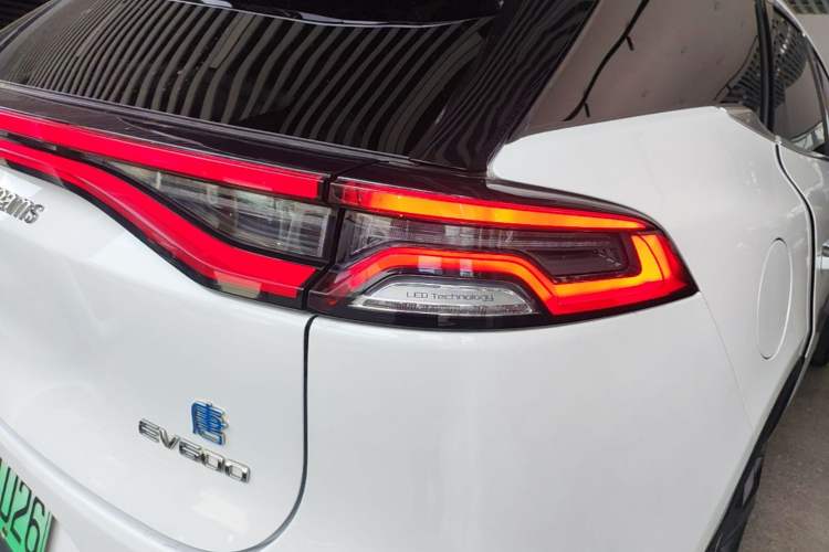 Used BYD Tang New Energy 2019 EV600D Four-Wheel Drive Smart Connect Genesis Edition Exterior 3