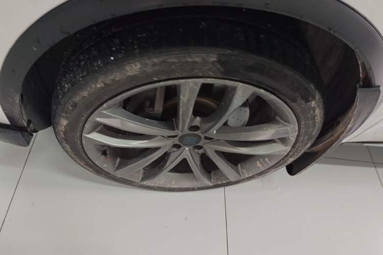 Used BYD Tang New Energy 2019 DM 2.0T All-Wheel Drive Connected Leading Model 7 Seats China VI Standard Exterior 4