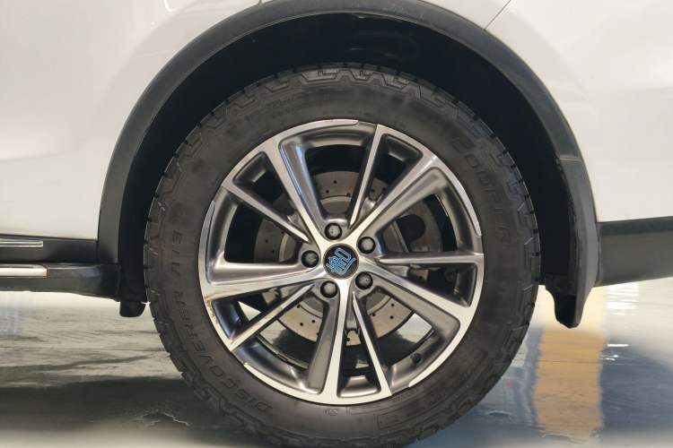 Used BYD Tang New Energy 2019 DM 2.0T All-Wheel Drive Smart Connectivity Enjoyment Model 7 Seats China VI Standard Exterior 7