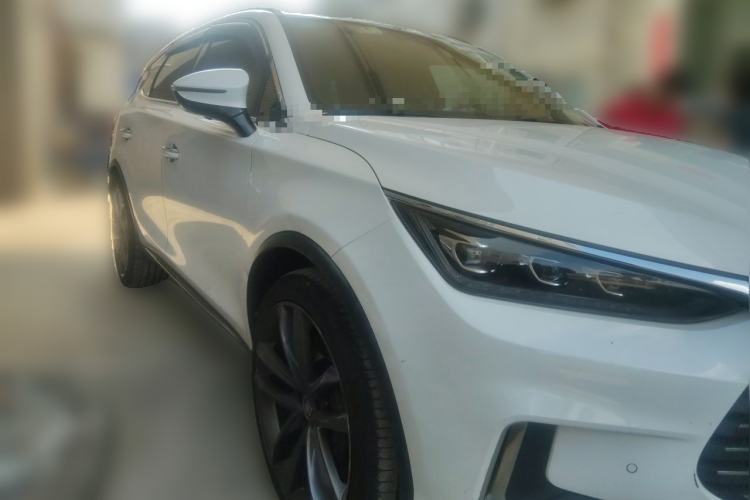 Used BYD Tang New Energy 2019 EV600D Four-Wheel Drive Smart Connect Genesis Edition Front Right 45 Deg