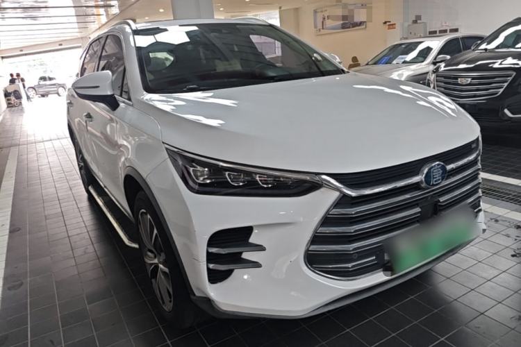 Used BYD Tang New Energy 2019 DM 2.0T All-Wheel Drive Smart Connectivity Enjoyment Model 7 Seats China VI Standard Front Right 45 Deg