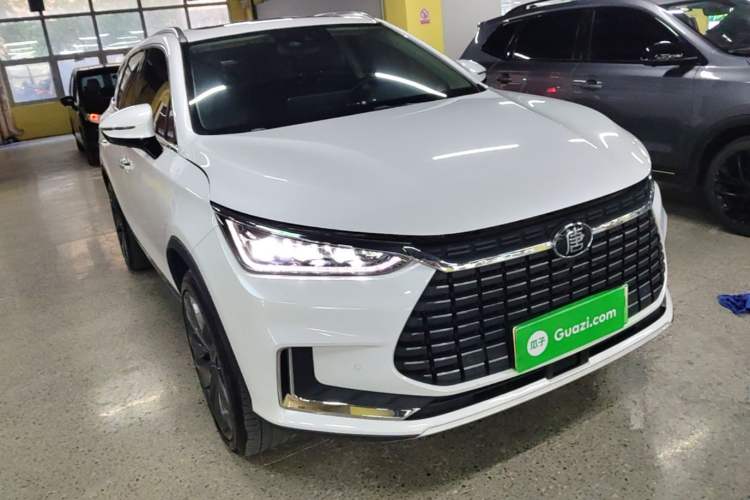 Used BYD Tang New Energy 2019 EV600D Four-Wheel Drive Smart Connect Genesis Edition Front Right 45 Deg