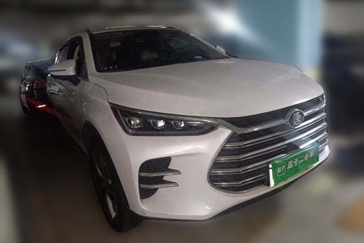 Used BYD Tang New Energy 2019 DM 2.0T All-Wheel Drive Smart Connectivity Enjoyment Model 7 Seats China VI Standard Front Right 45 Deg