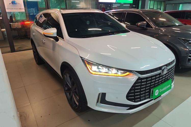 Used BYD Tang New Energy 2019 EV600D Four-Wheel Drive Smart Connectivity Leading Model Front Right 45 Deg