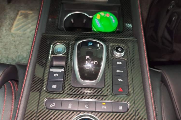 Used BYD Tang New Energy 2019 DM 2.0T All-Wheel Drive Connected Leading Model 7 Seats China VI Standard Gear Lever