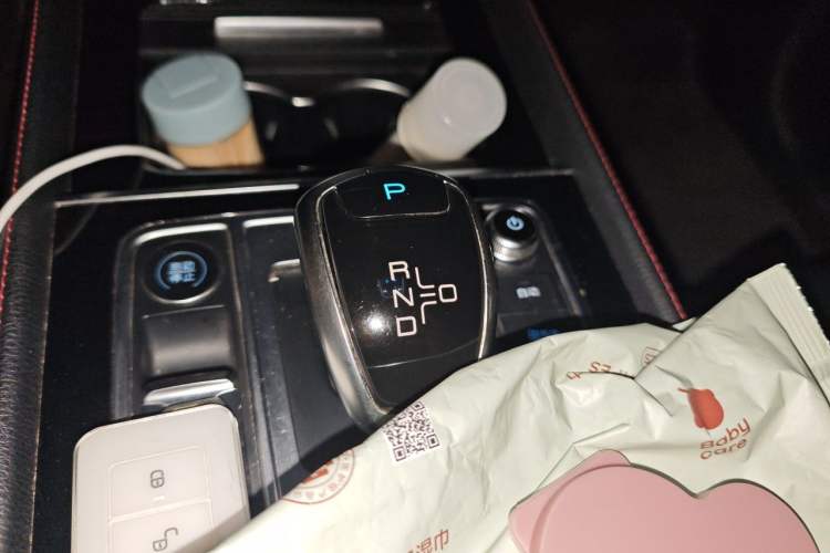Used BYD Tang New Energy 2019 DM 2.0T All-Wheel Drive Connected Leading Model 7 Seats China VI Standard Gear Lever