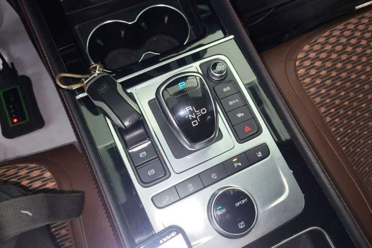 Used BYD Tang New Energy 2019 EV600D Four-Wheel Drive Smart Connect Genesis Edition Gear Lever