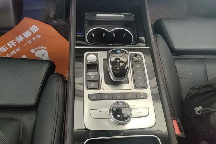 Used BYD Tang New Energy 2019 DM 2.0T All-Wheel Drive Connected Leading Model 7 Seats China VI Standard Gear Lever