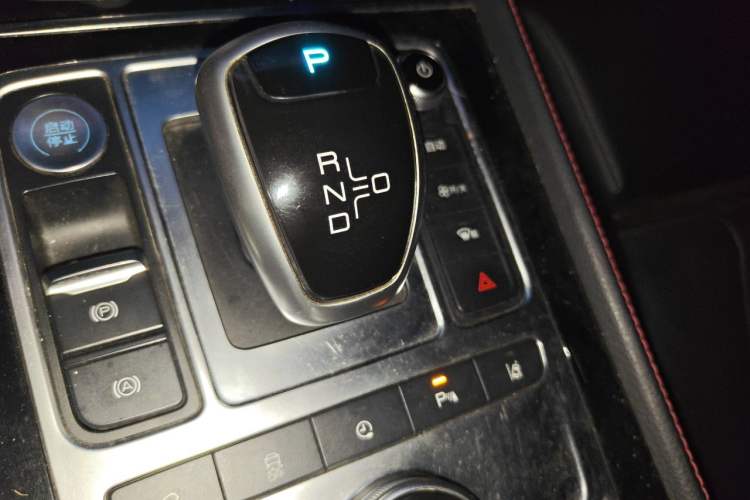 Used BYD Tang New Energy 2019 EV600D Four-Wheel Drive Smart Connect Genesis Edition Gear Lever