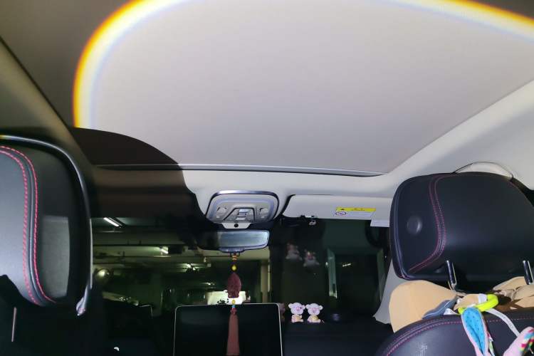 Used BYD Tang New Energy 2019 DM 2.0T All-Wheel Drive Connected Innovation Edition 7 Seats China VI Standard Headliner