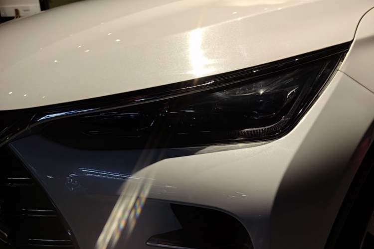 Used BYD Tang New Energy 2019 DM 2.0T All-Wheel Drive Smart Connectivity Enjoyment Model 7 Seats China VI Standard Left Front Headlight