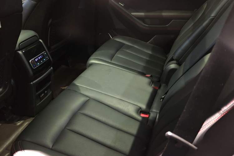 Used BYD Tang New Energy 2019 DM 2.0T All-Wheel Drive Smart Connectivity Enjoyment Model 7 Seats China VI Standard Left Rear Seat