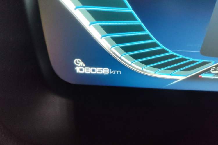Used BYD Tang New Energy 2019 DM 2.0T All-Wheel Drive Smart Connectivity Enjoyment Model 7 Seats China VI Standard Odometer Close Up