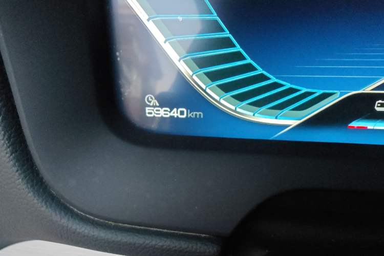 Used BYD Tang New Energy 2019 EV600D Four-Wheel Drive Smart Connectivity Leading Model Odometer Close Up