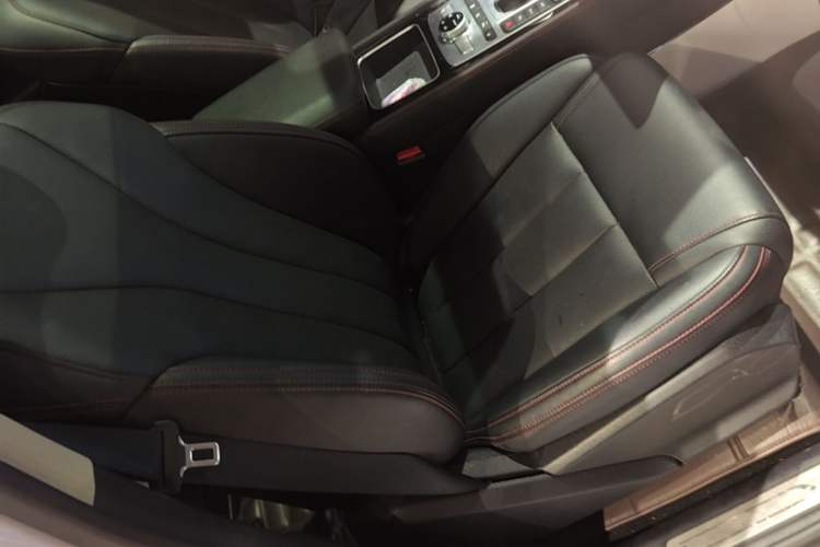 Used BYD Tang New Energy 2019 DM 2.0T All-Wheel Drive Smart Connectivity Enjoyment Model 7 Seats China VI Standard Right Front Seat