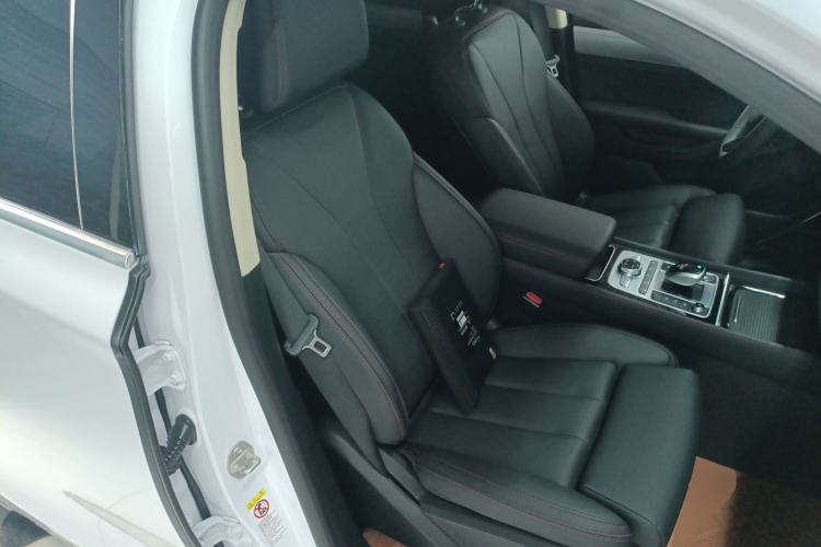 Used BYD Tang New Energy 2019 DM 2.0T All-Wheel Drive Connected Leading Model 7 Seats China VI Standard Right Front Seat