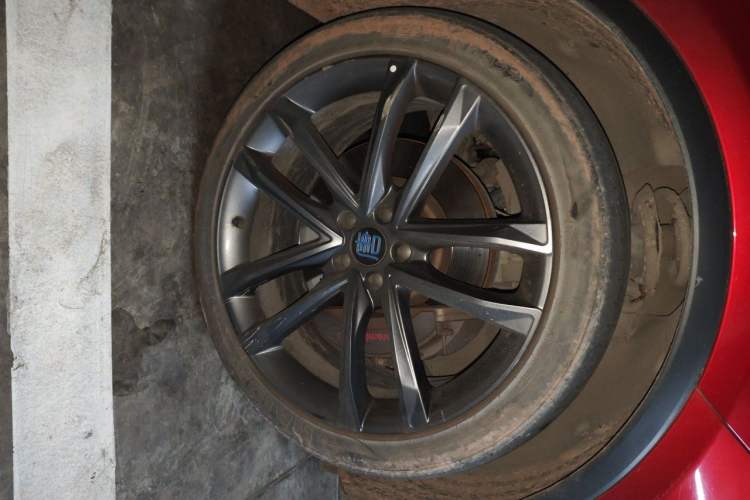 Used BYD Tang New Energy 2019 DM 2.0T All-Wheel Drive Connected Leading Model 7 Seats China VI Standard Right Front Wheel Hub