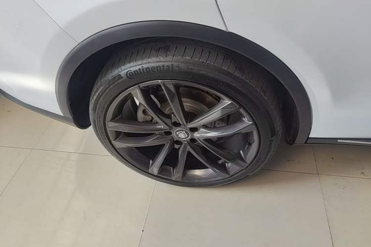 Used BYD Tang New Energy 2019 DM 2.0T All-Wheel Drive Connected Leading Model 7 Seats China VI Standard Right Rear Wheel Hub