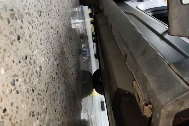 Used BYD Tang New Energy 2019 EV600D Four-Wheel Drive Smart Connect Genesis Edition Right Side Sill