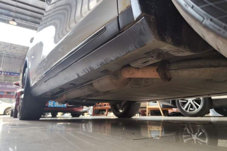 Used BYD Tang New Energy 2019 DM 2.0T All-Wheel Drive Connected Leading Model 7 Seats China VI Standard Right Side Sill