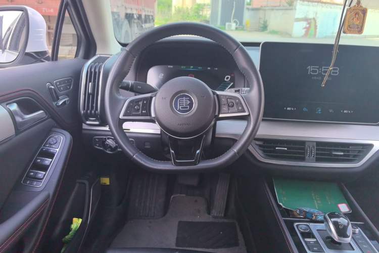 Used BYD Tang New Energy 2019 DM 2.0T All-Wheel Drive Connected Innovation Edition 7 Seats China VI Standard Steering Wheel