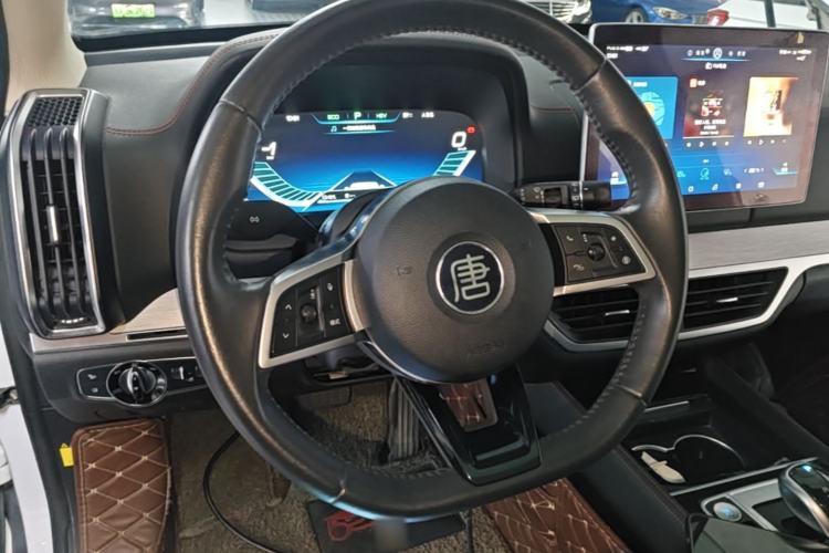Used BYD Tang New Energy 2019 DM 2.0T All-Wheel Drive Smart Connectivity Enjoyment Model 7 Seats China VI Standard Steering Wheel
