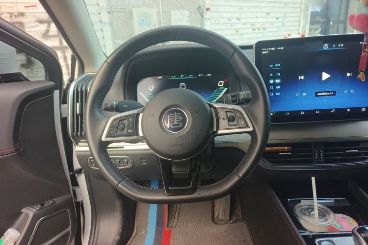Used BYD Tang New Energy 2019 DM 2.0T All-Wheel Drive Connected Innovation Edition 7 Seats China VI Standard Steering Wheel