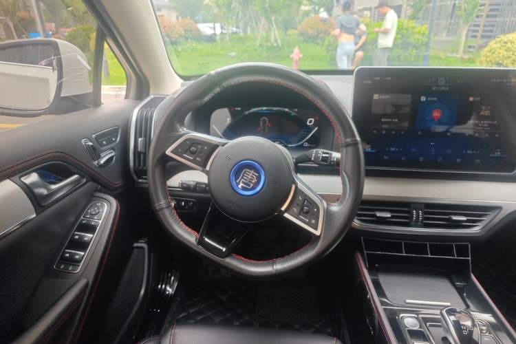 Used BYD Tang New Energy 2019 DM 2.0T All-Wheel Drive Smart Connectivity Enjoyment Model 7 Seats China VI Standard Steering Wheel