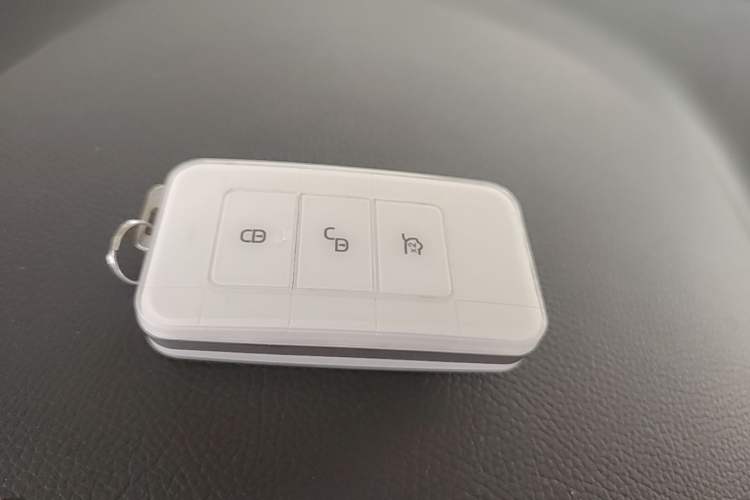 Used BYD Tang New Energy 2019 DM 2.0T All-Wheel Drive Connected Leading Model 7 Seats China VI Standard Vehicle Key