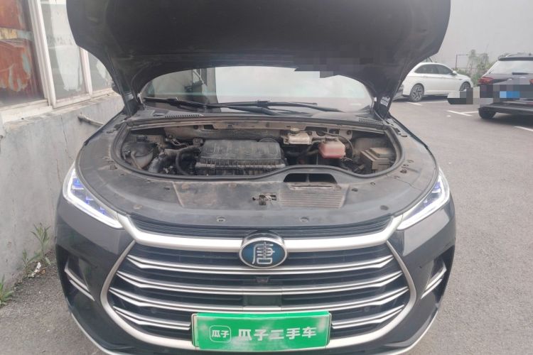 Used BYD Tang New Energy 2020 DM 2.0T Dual-Engine All-Wheel Drive Prestige 7-Seater China VI Standard Engine Bay