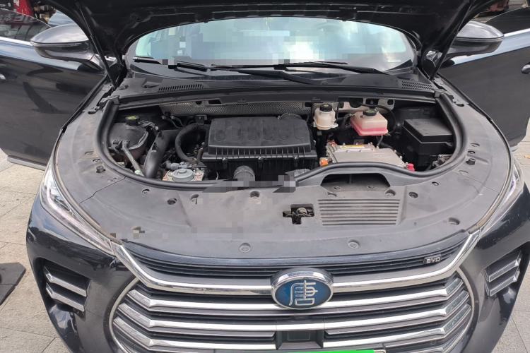 Used BYD Tang New Energy 2020 DM 2.0T Dual-Engine All-Wheel Drive Prestige 7-Seater China VI Standard Engine Bay