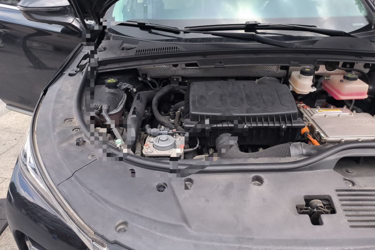 Used BYD Tang New Energy 2020 DM 2.0T Dual-Engine All-Wheel Drive Prestige 7-Seater China VI Standard Engine Bay Right