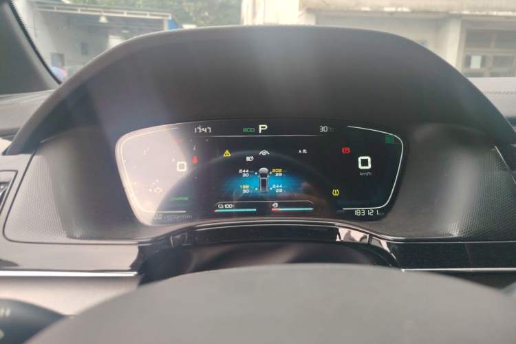 Used BYD Tang New Energy 2020 DM 2.0T Dual-Engine All-Wheel Drive Prestige 7-Seater China VI Standard Instrument Cluster