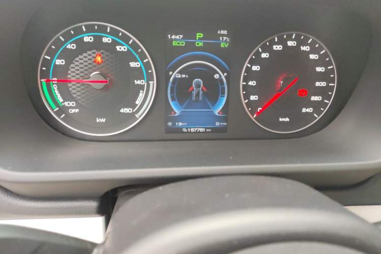 Used BYD Tang New Energy 2020 DM 2.0T Dual-Engine All-Wheel Drive Prestige 7-Seater China VI Standard Odometer Close Up