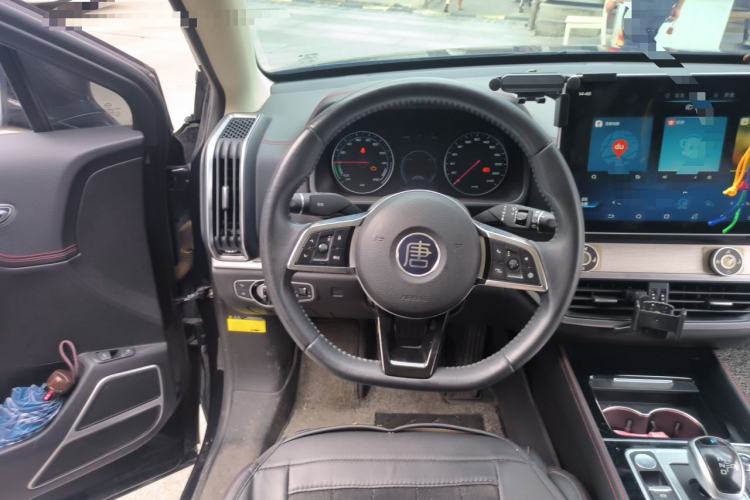 Used BYD Tang New Energy 2020 DM 2.0T Dual-Engine All-Wheel Drive Prestige 7-Seater China VI Standard Steering Wheel