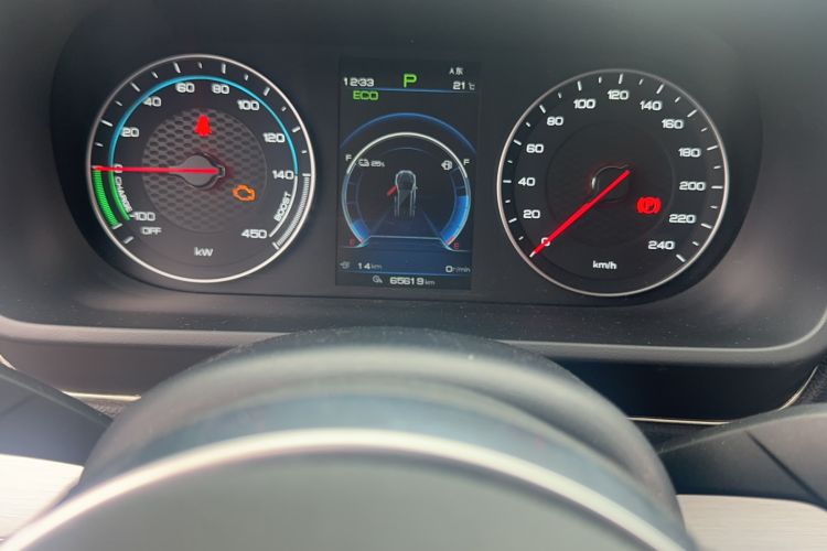 Used BYD Tang New Energy 2020 DM 2.0T Dual-Engine All-Wheel Drive Prestige 7-Seater China VI Standard Odometer Close Up