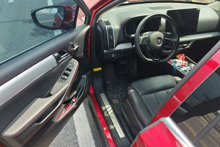 Used BYD Tang New Energy 2020 DM 2.0T Dual-Engine All-Wheel Drive Prestige 7-Seater China VI Standard Driver Seat