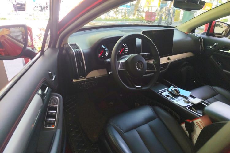 Used BYD Tang New Energy 2020 DM 2.0T Dual-Engine All-Wheel Drive Prestige 7-Seater China VI Standard Interior 3