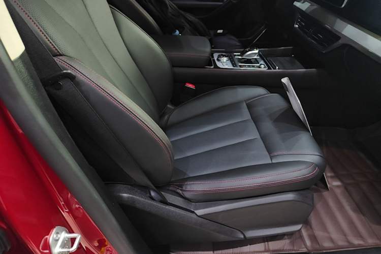 Used BYD Tang New Energy 2020 DM 2.0T Dual-Engine All-Wheel Drive Prestige 7-Seater China VI Standard Right Front Seat