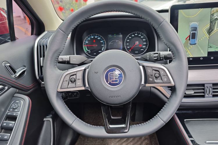 Used BYD Tang New Energy 2020 DM 2.0T Dual-Engine All-Wheel Drive Prestige 7-Seater China VI Standard Steering Wheel