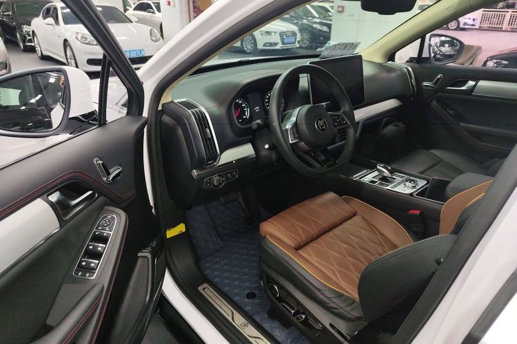 Used BYD Tang New Energy 2020 DM 2.0T Dual-Engine All-Wheel Drive Prestige 7-Seater China VI Standard Driver Seat