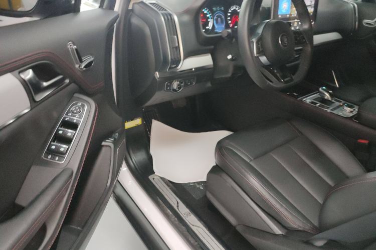 Used BYD Tang New Energy 2020 DM 2.0T Dual-Engine All-Wheel Drive Prestige 7-Seater China VI Standard Driver Seat