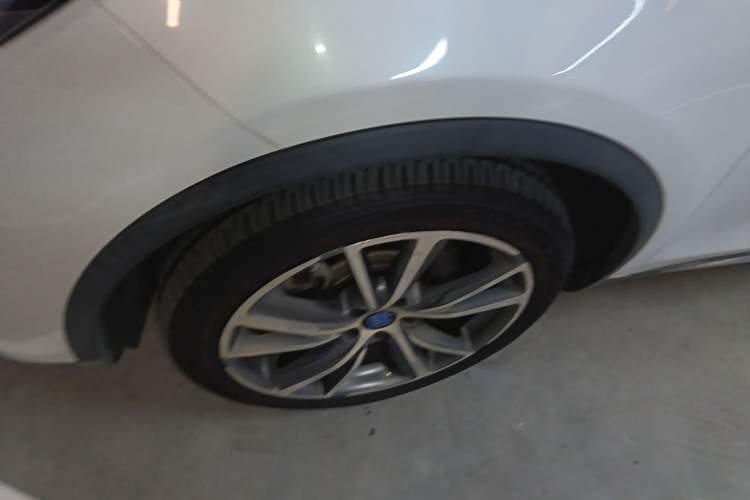 Used BYD Tang New Energy 2020 DM 2.0T Dual-Engine All-Wheel Drive Prestige 7-Seater China VI Standard Exterior 1